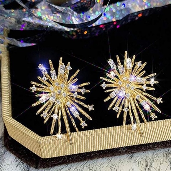 Gold Starburst Earrings - Picture 2 of 4